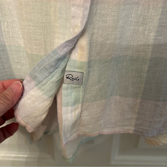 Rails Charli Pastel‎ Buffalo Linen Button Down shirt Size L - Picture 8 of 10